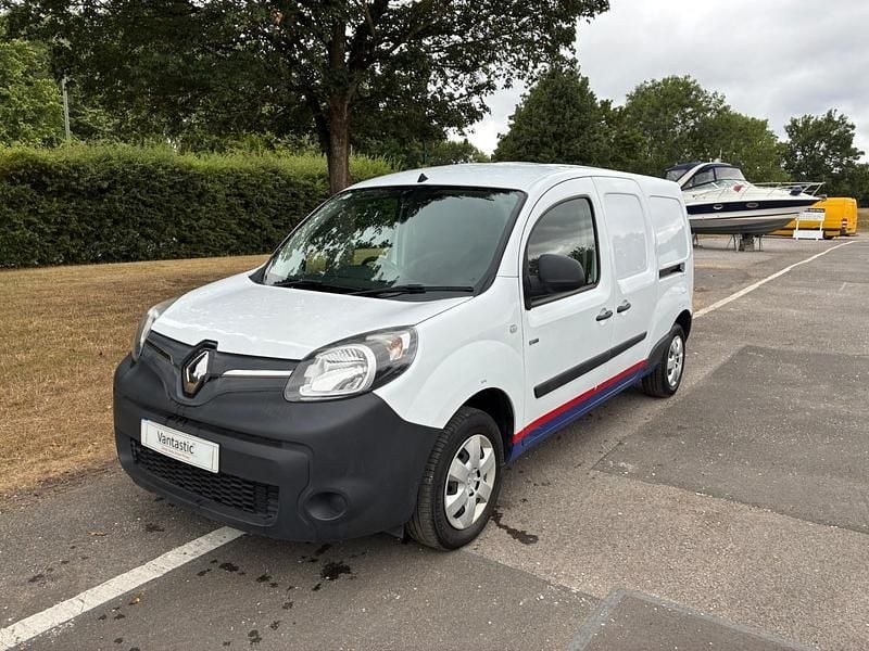 White Used 2018 Renault Kangoo Business MPV | £4,999 (Fair price) - Image 1/4