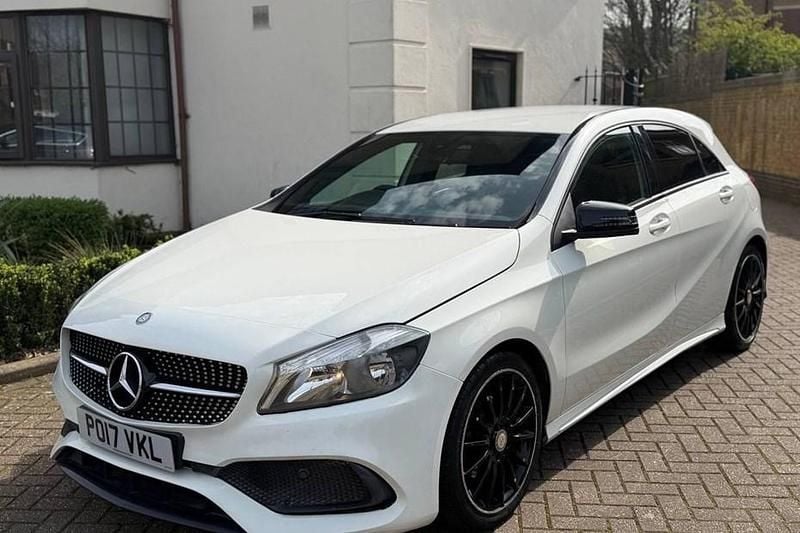 Used Mercedes A180 Executive 109 HP (80 kW) 2017