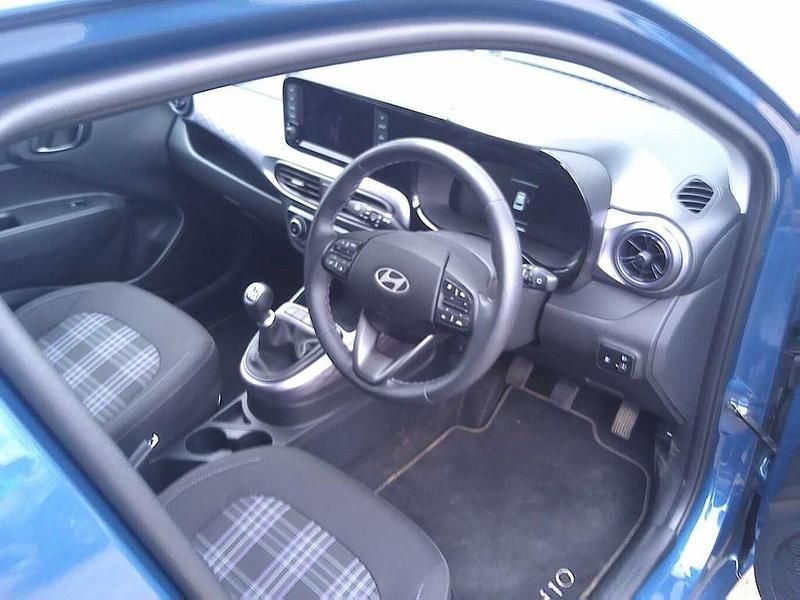 Used Hyundai i10 Premium 2025 Virbrant blue Hatchback