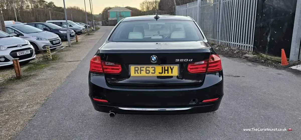 Usado BMW 320 Luxury Line 2013 Preto Sedan