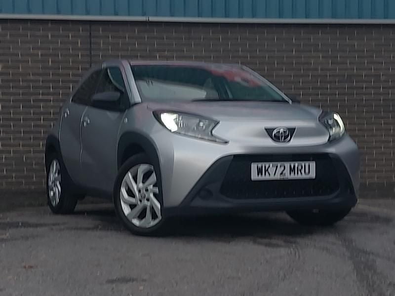 Silver Used 2022 Toyota Aygo X PURE SUV | £14,498 - Image 1/4