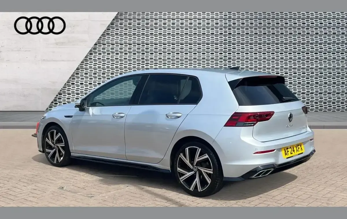 Used VW Golf VIII R-line 147 HP (108 kW) 2024 Silver Hatchback