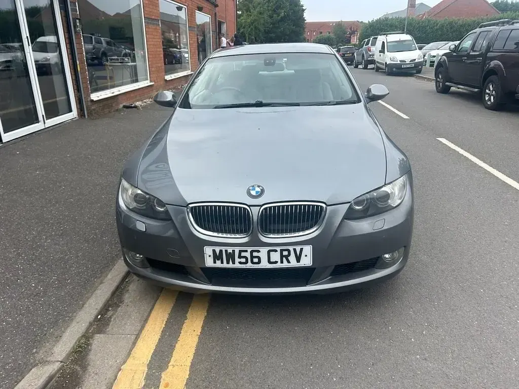 Used BMW 325 Comfort Edition 215 HP (158 kW) 2007 Grey Coupe