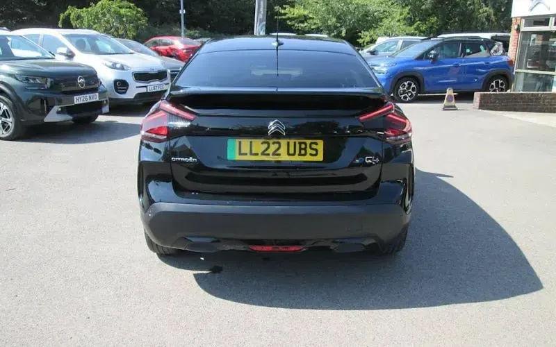 Used Citroën e-C4 Shine 100 kW (136 HP) 2022 Black Hatchback