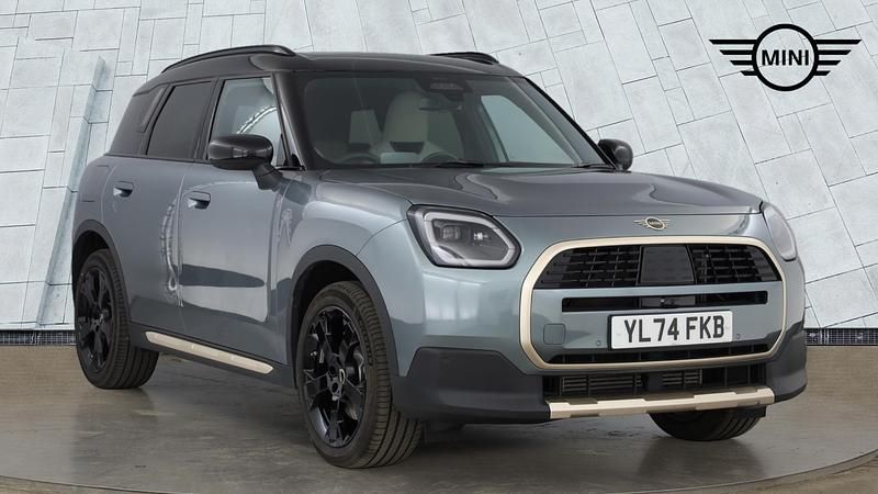 Green Used 2025 Mini Countryman SUV | £34,985 (Fair price) - Image 1/4