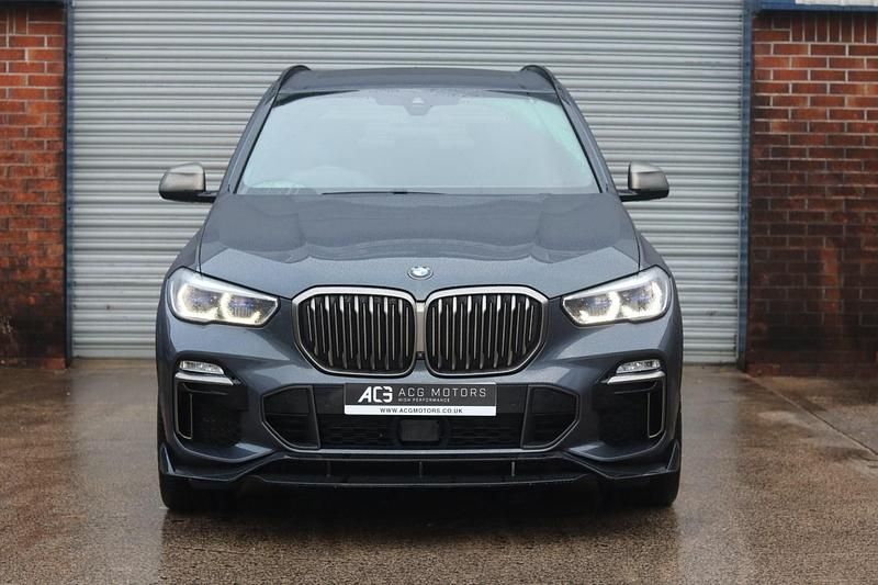 Begagnad BMW X5 Sport Line 2020 Grå SUV