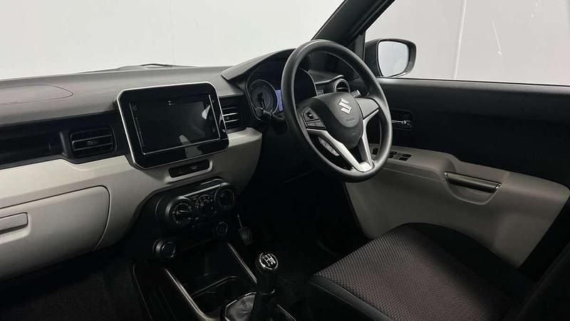 Image 2/4