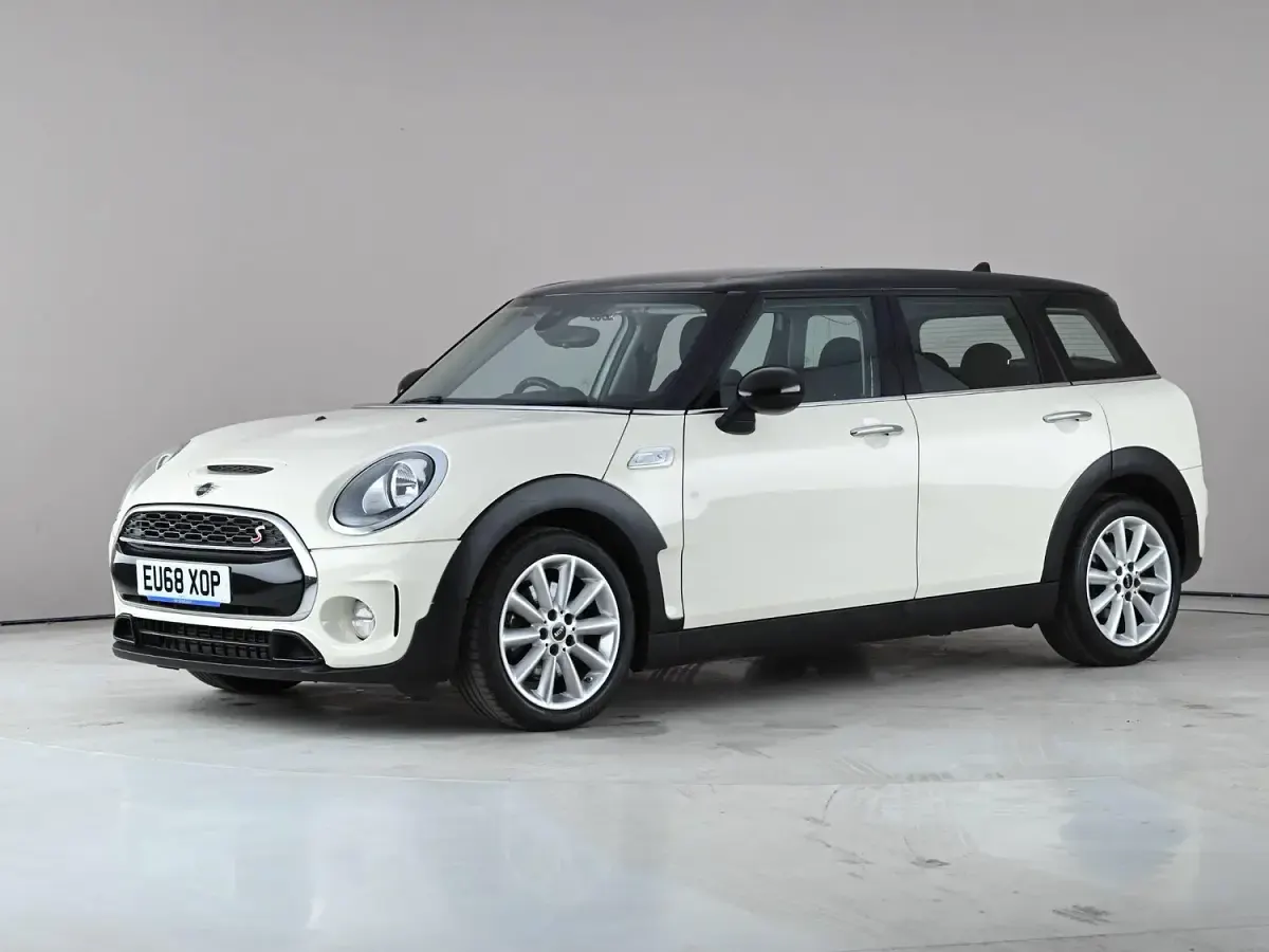 Used Mini Cooper Clubman Classic 192 HP (141 kW) 2018 White Estate