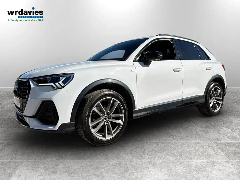 Used Audi Q3 Black Edition 150 HP (110 kW) 2021 White SUV