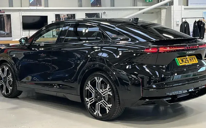 New Alpine A390 294 kW (400 HP) 2026 SUV