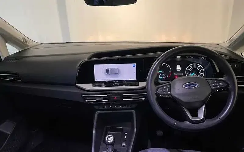 Used Ford Tourneo Titanium 122 HP (89 kW) 2024 Estate