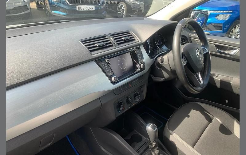 Used Skoda Fabia SE 108 HP (79 kW) 2018 Silver Hatchback