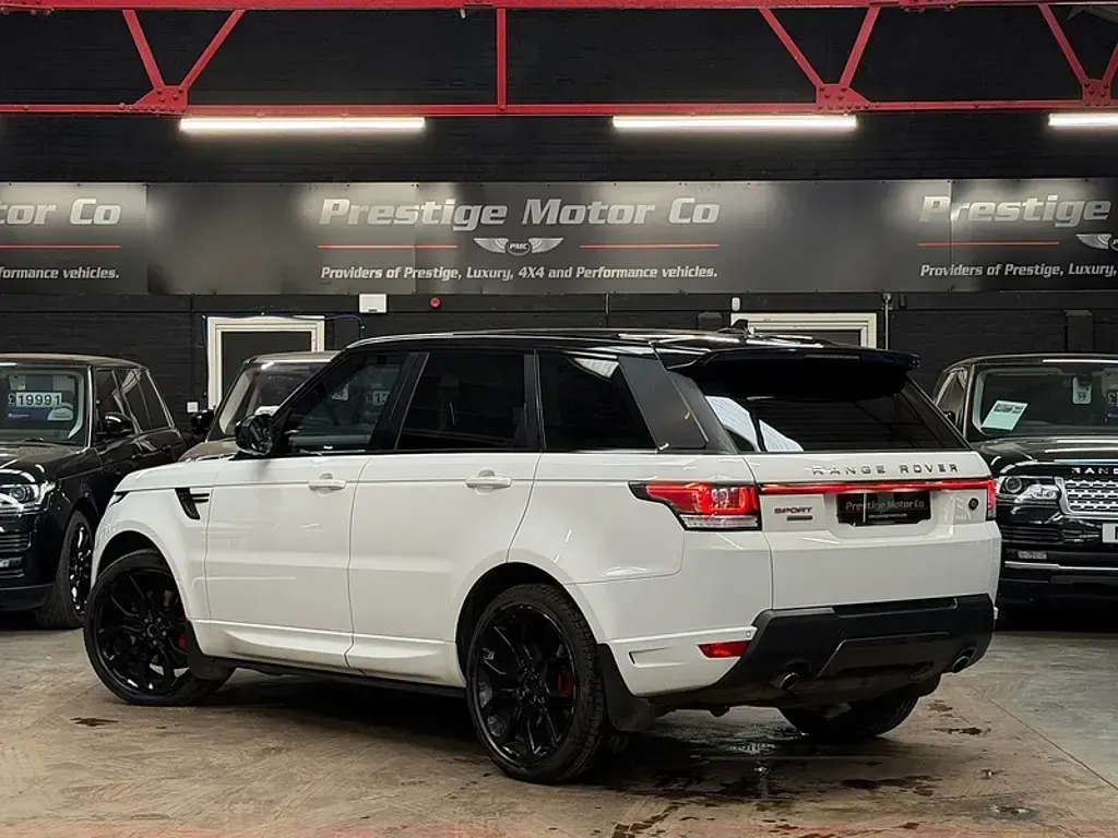 Used Land Rover Range Rover Autobiography Dynamic 306 HP (225 kW) 2016 White SUV