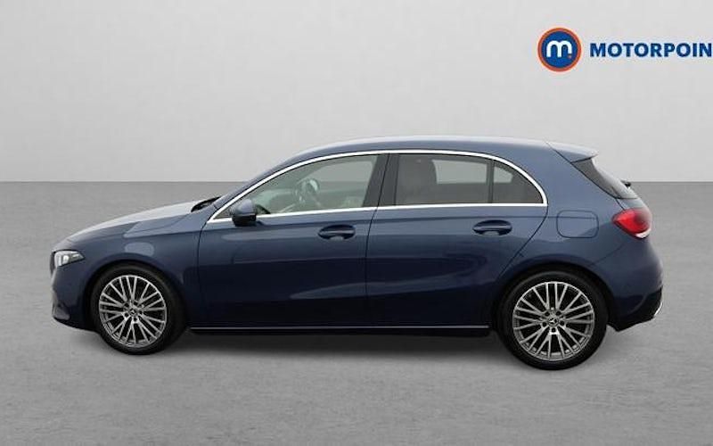 Used Mercedes A200 Executive 150 HP (110 kW) 2021 Blue Hatchback