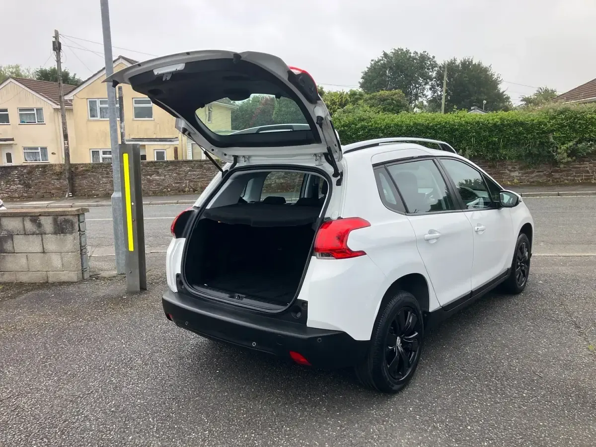 Used Peugeot 2008 Active 2014 White SUV