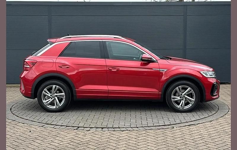 Used VW T-Roc R-line 150 HP (110 kW) 2023 Red SUV
