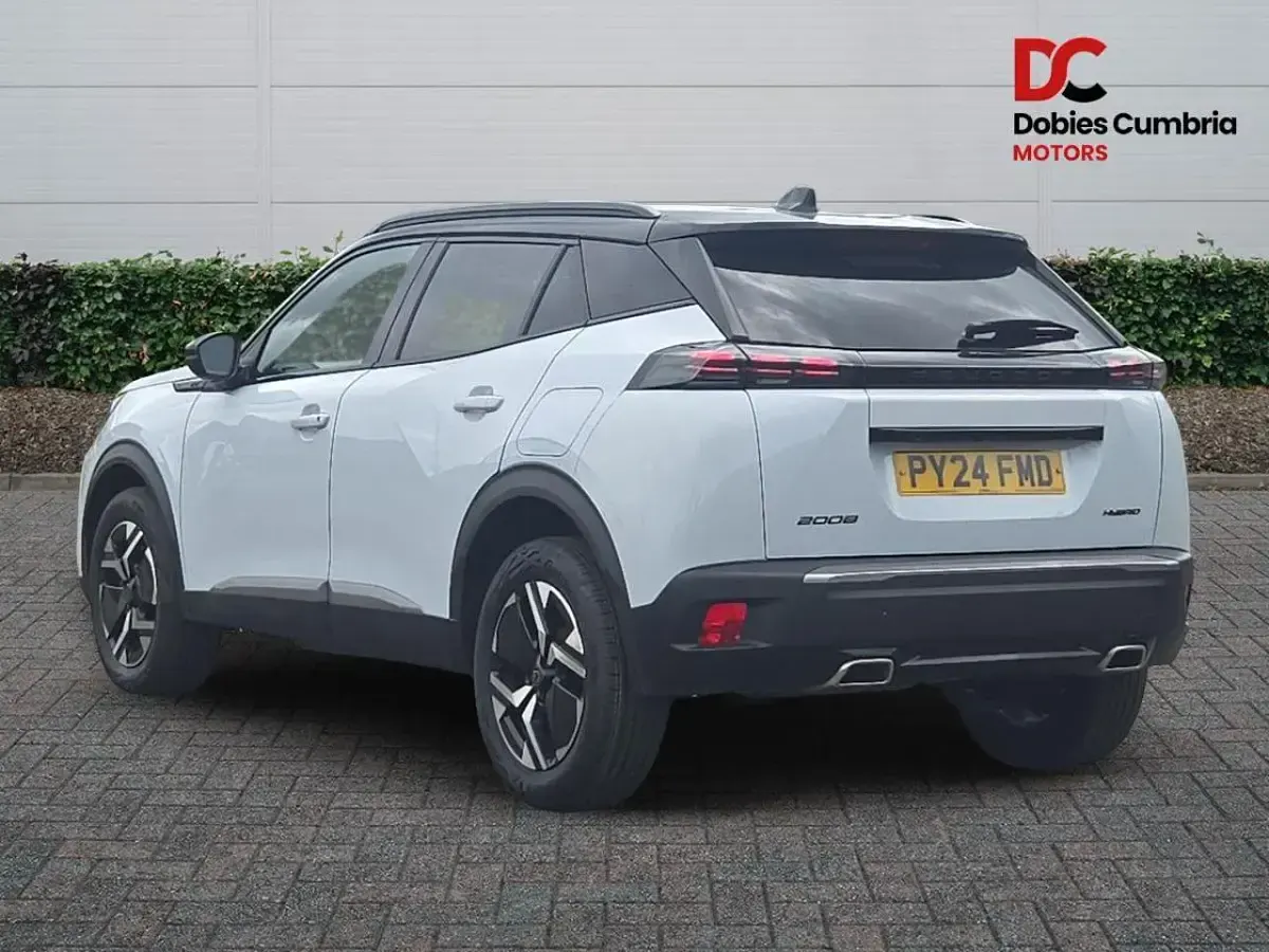 Used Peugeot 2008 GT 134 HP (98 kW) 2024 White SUV