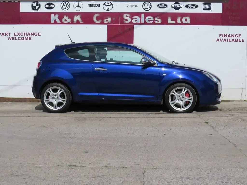 Used Alfa Romeo MiTo Distinctive 140 HP (102 kW) 2015 Blue Hatchback
