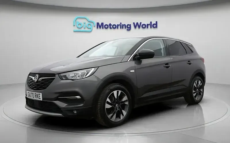 Used Vauxhall Grandland X SRi 131 HP (96 kW) 2020 Grey SUV