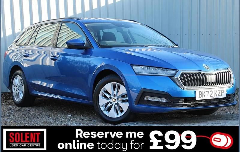 Used Skoda Octavia SE Technology 113 HP (83 kW) 2022 Blue Estate
