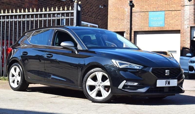 Black Used 2021 Seat Leon FR Hatchback | £9,750 (Fair price) - Image 1/3