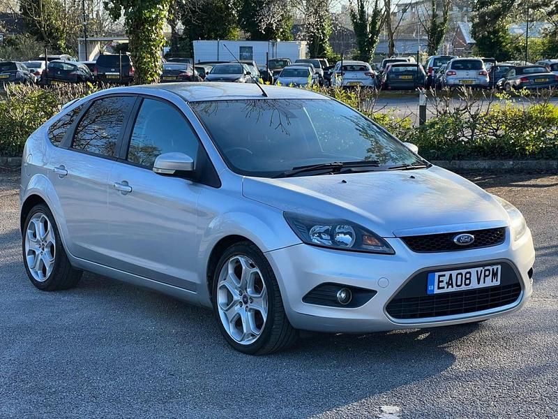 Silver Used 2008 Ford Focus Titanium Hatchback | £1,890 (Fair price) - Image 1/4