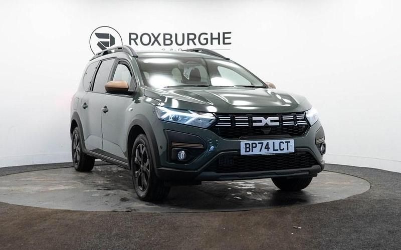 Used Dacia Jogger Extreme 110 HP (80 kW) 2024 Green MPV