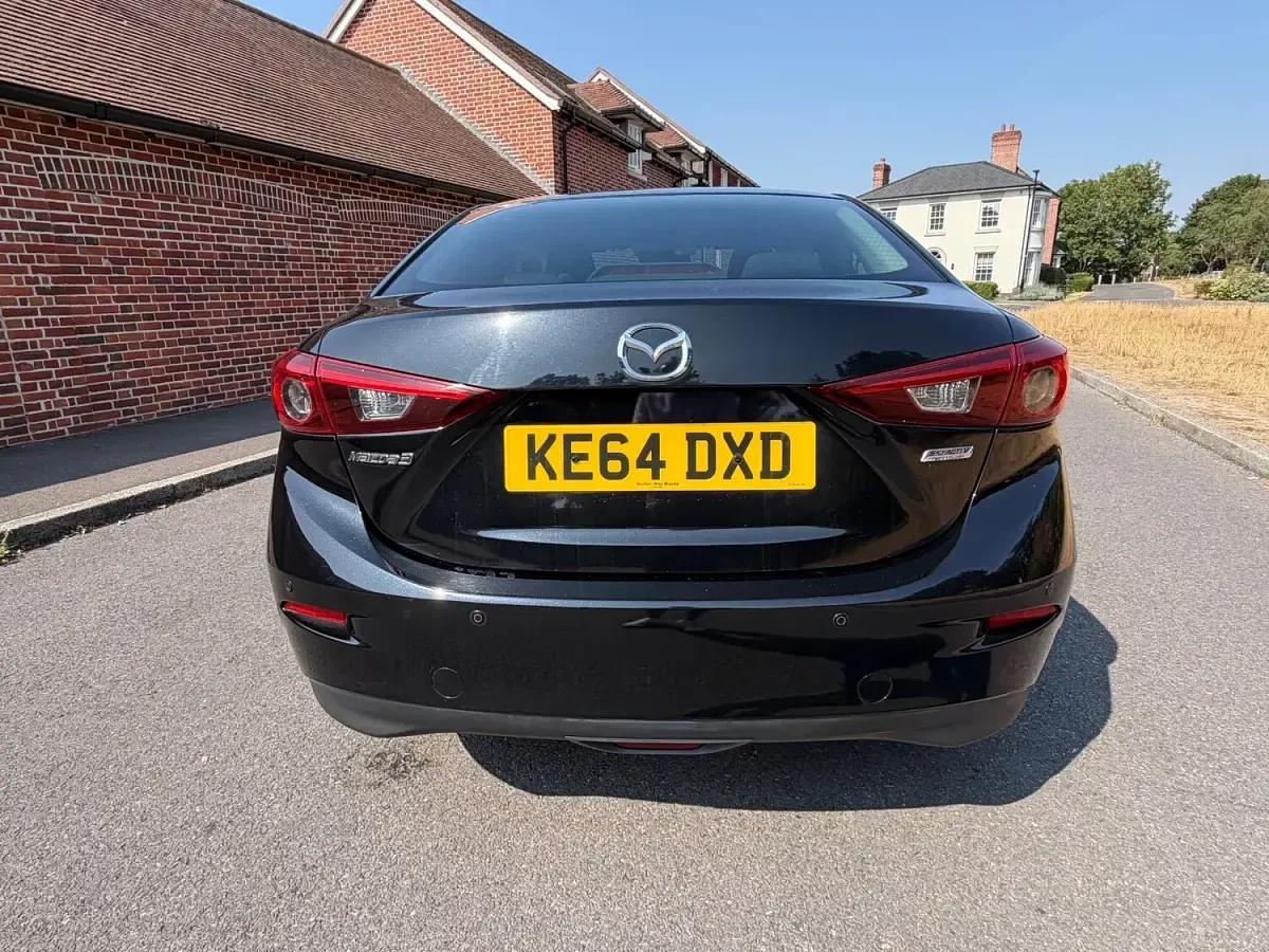 Used Mazda 3 150 HP (110 kW) 2015 Black Sedan