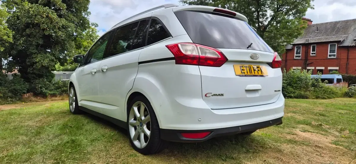 Used Ford Grand C-Max Titanium 2011 White MPV