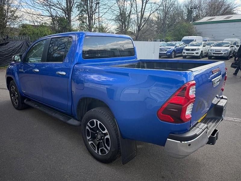 Used Toyota HiLux 150 HP (110 kW) 2021 Blue Pickup