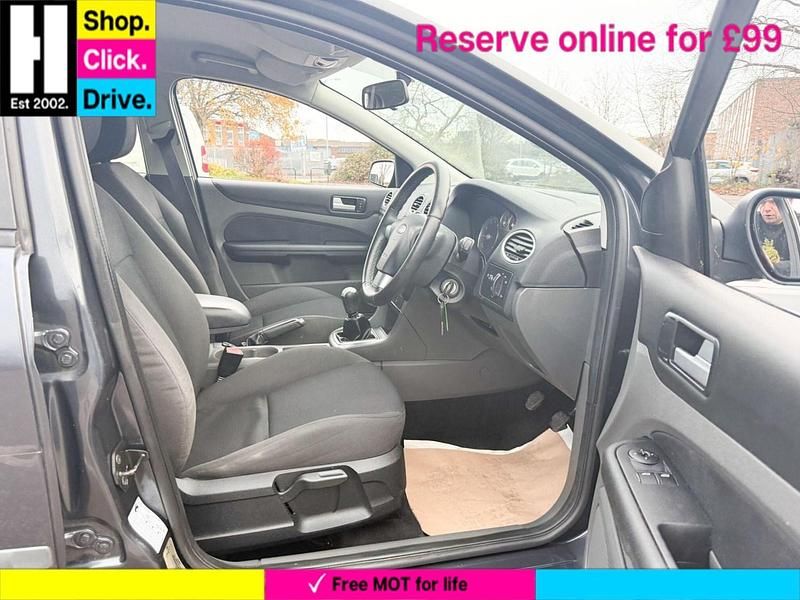 Used Ford Focus Zetec 2007 Grey Hatchback