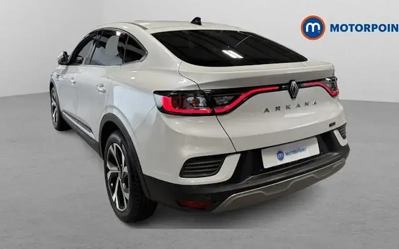Used Renault Arkana Techno 143 HP (105 kW) 2024 White SUV