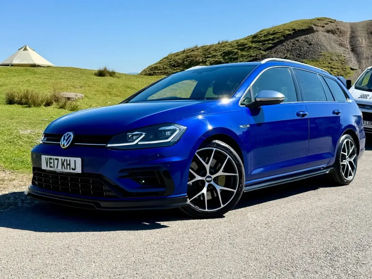 Używany VW Golf VII R 310 KM (228 kW) 2017 Niebieski Kombi
