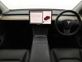 Used Tesla Model Y Long Range AWD 11 kW (15 HP) 2022 Red SUV