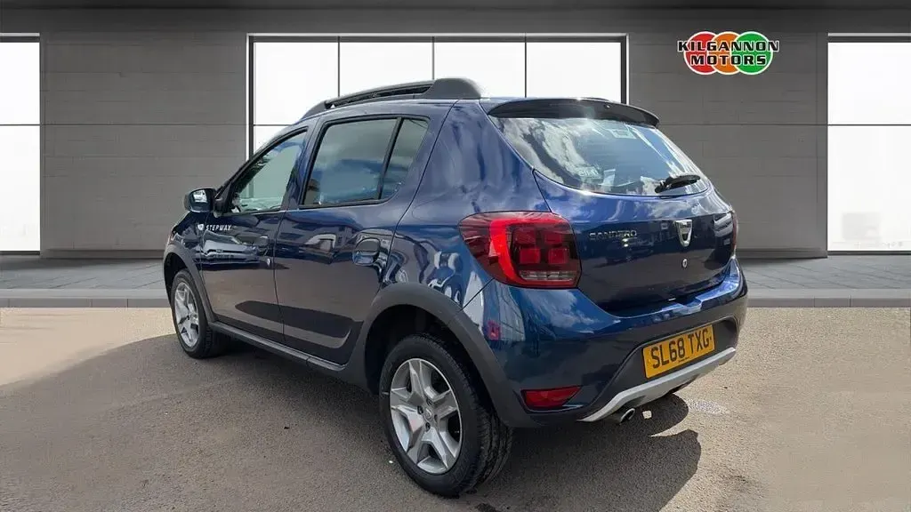 Used Dacia Sandero Essentiel 90 HP (66 kW) 2018 Blue Hatchback