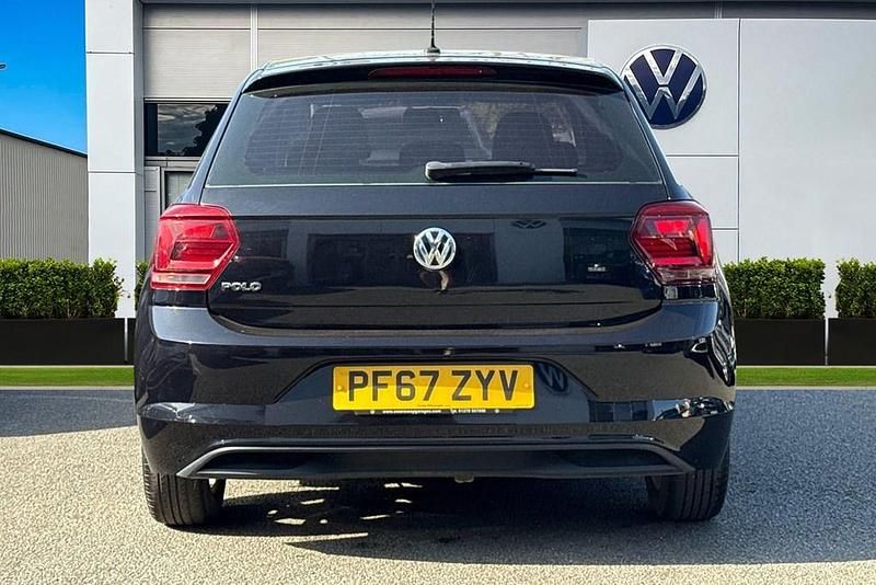 Used VW Polo SE 65 HP (47 kW) 2018 Black Hatchback