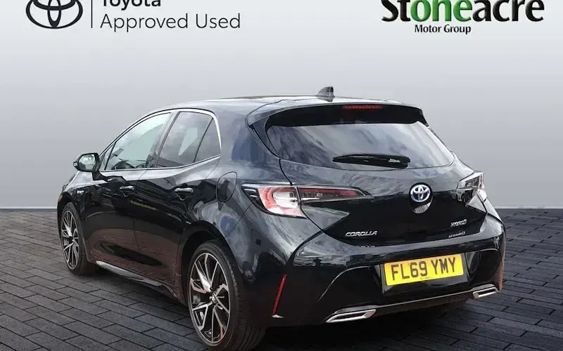 Used Toyota Corolla 184 HP (135 kW) 2022 Black Hatchback
