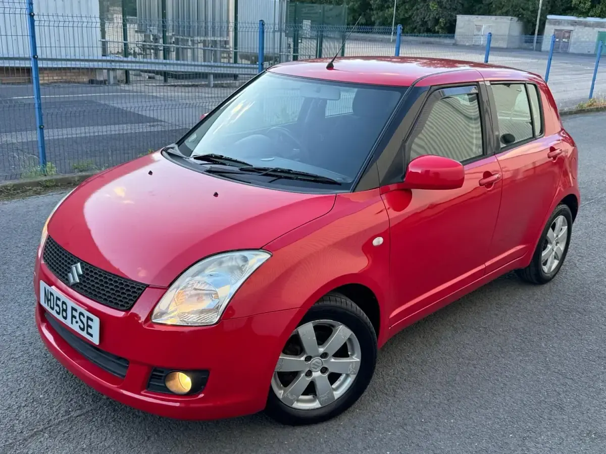 Used Suzuki Swift GLX 2008 Red Hatchback