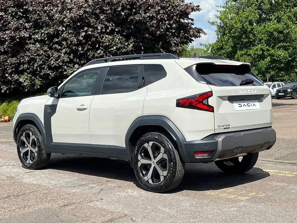 New Dacia Duster Journey 143 HP (105 kW) 2025 Beige SUV