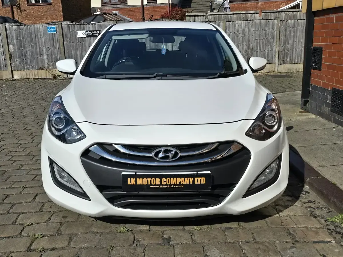Used Hyundai i30 Active 2013 White Hatchback