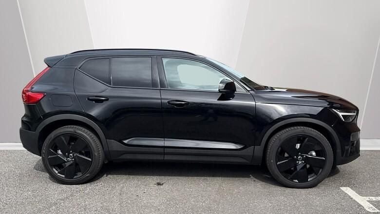 Used Volvo XC40 Plus 163 HP (119 kW) 2025 SUV