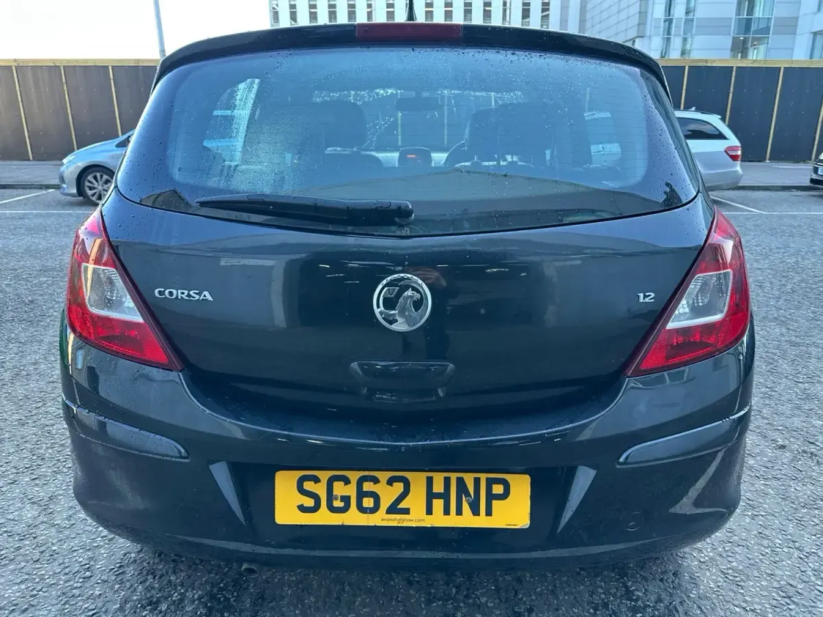 Używany Vauxhall Corsa Active 2012 Czarny Hatchback