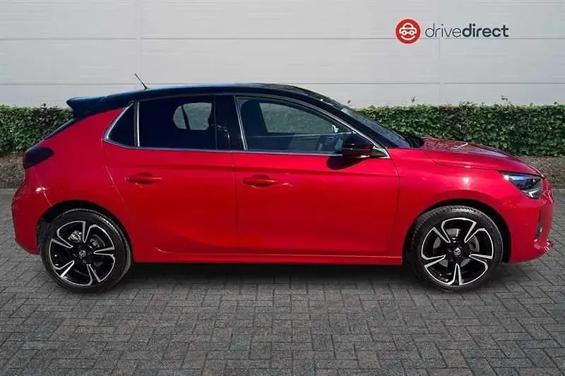 Second-hand Vauxhall Corsa Ultimate 130 CP (95 kW) 2023 Roșu Hatchback