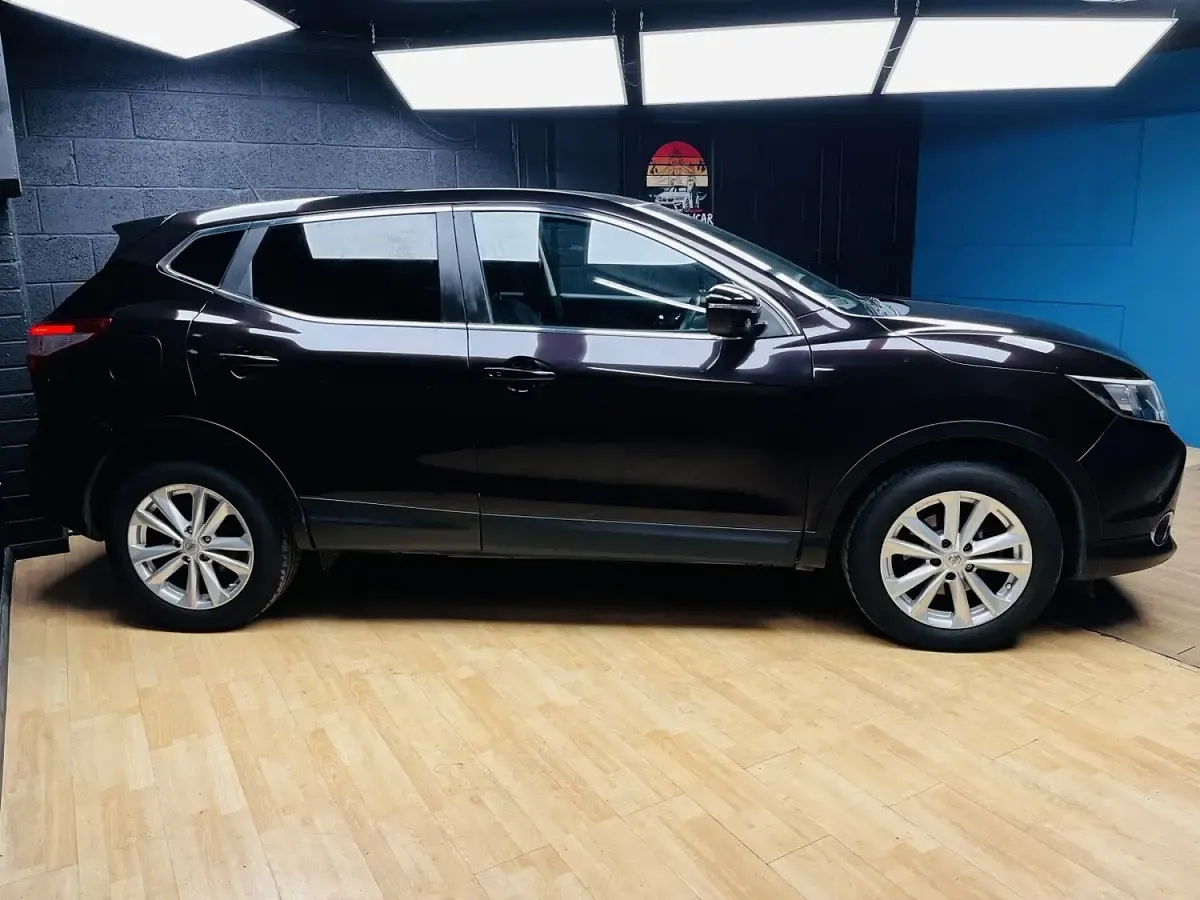 Used Nissan Qashqai Acenta Premium 115 HP (84 kW) 2014 Black SUV