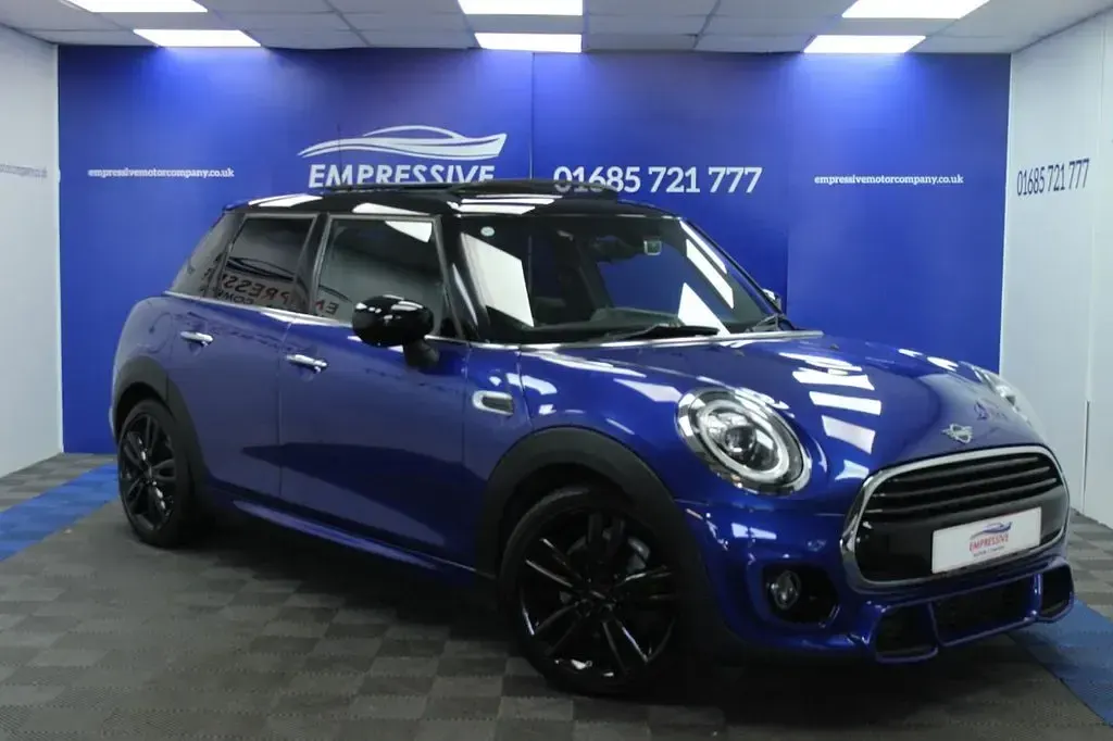 Used Mini Cooper Hatch 136 HP (100 kW) 2019 Blue Hatchback