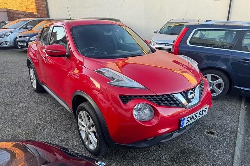 Used Nissan Juke Acenta Premium 110 HP (80 kW) 2015 Red SUV