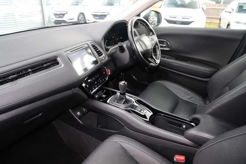 Used Honda HR-V EX 130 HP (95 kW) 2019 Silver SUV