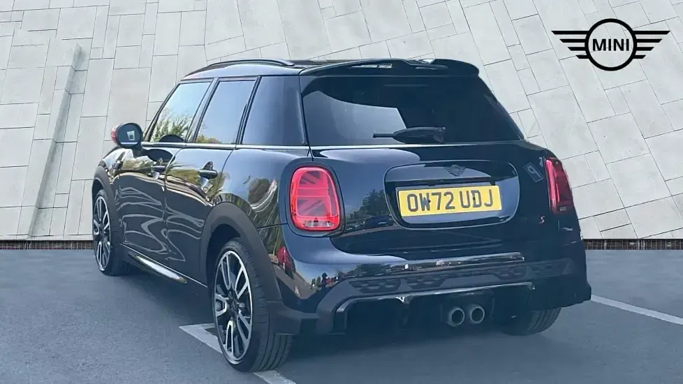 Usado Mini Cooper S Hatch 176 HP (129 kW) 2023 Preto Citadino
