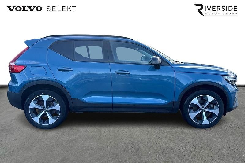 Used Volvo XC40 Ultimate 197 HP (144 kW) 2022 Blue SUV