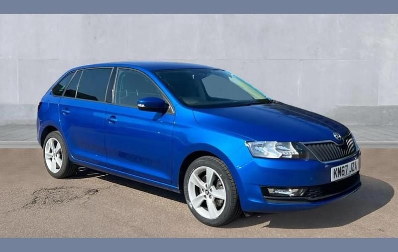 Used Skoda 110 R SE 108 HP (79 kW) 2017 Blue Estate